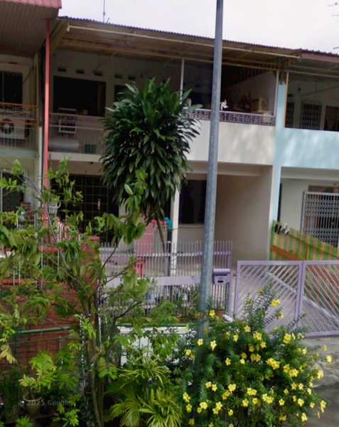 Quiet yet convenient location